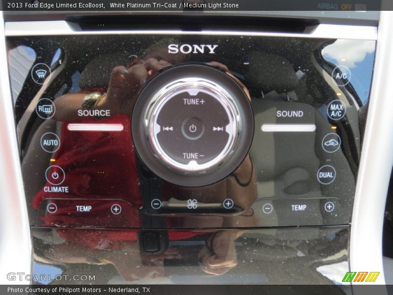Audio System of 2013 Edge Limited EcoBoost