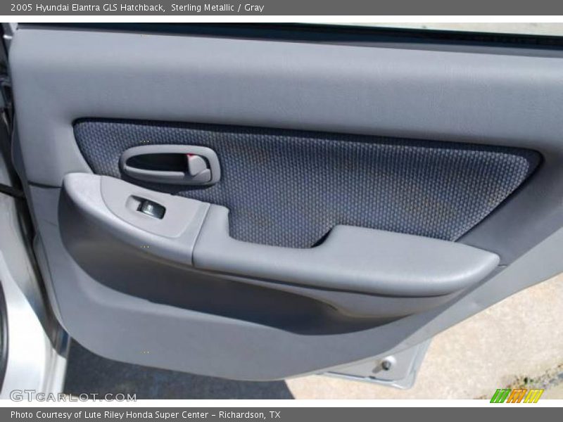 Sterling Metallic / Gray 2005 Hyundai Elantra GLS Hatchback