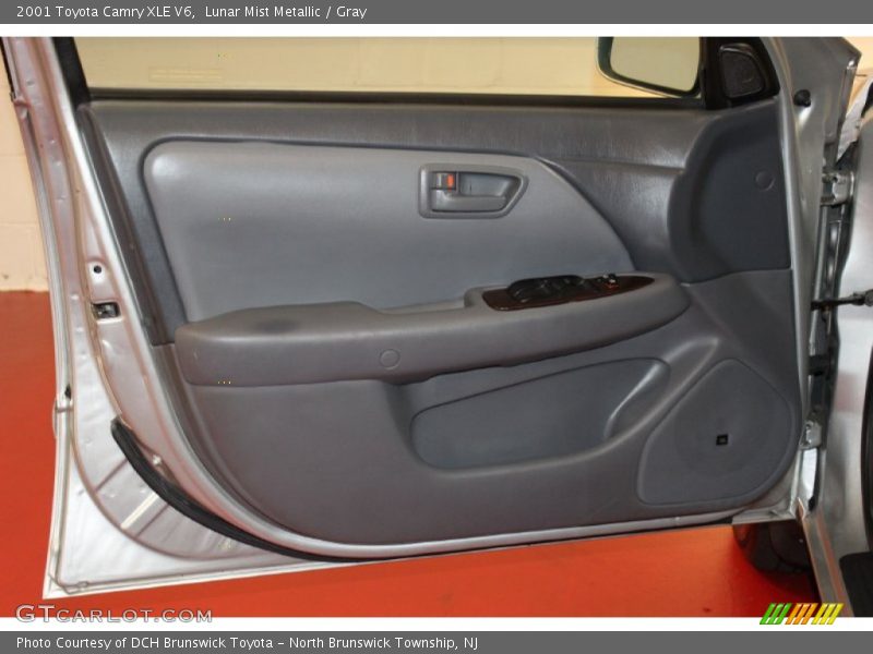 Lunar Mist Metallic / Gray 2001 Toyota Camry XLE V6