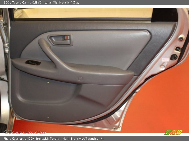 Lunar Mist Metallic / Gray 2001 Toyota Camry XLE V6
