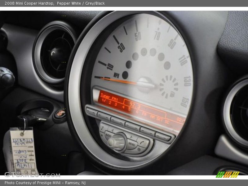 Pepper White / Grey/Black 2008 Mini Cooper Hardtop