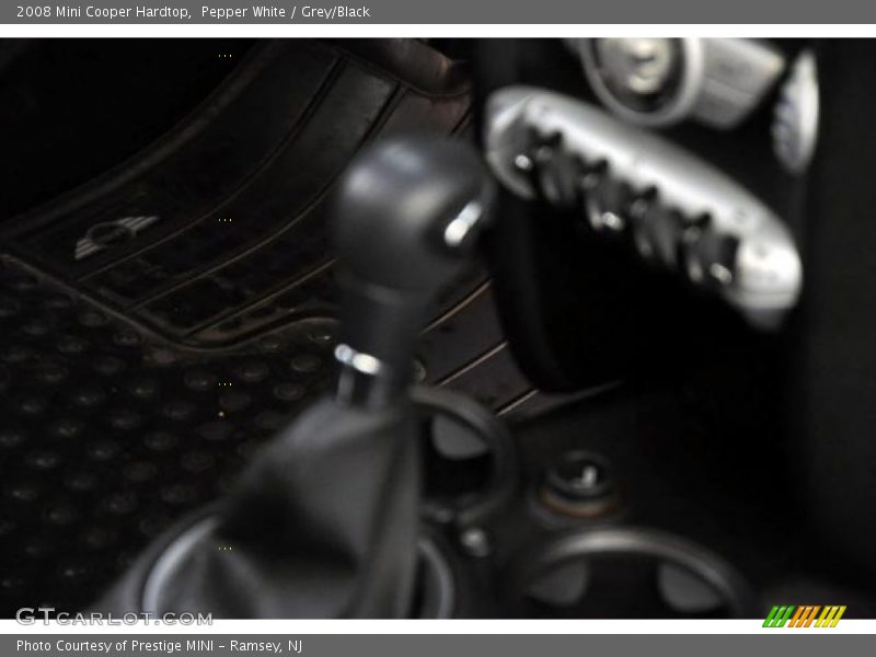 Pepper White / Grey/Black 2008 Mini Cooper Hardtop