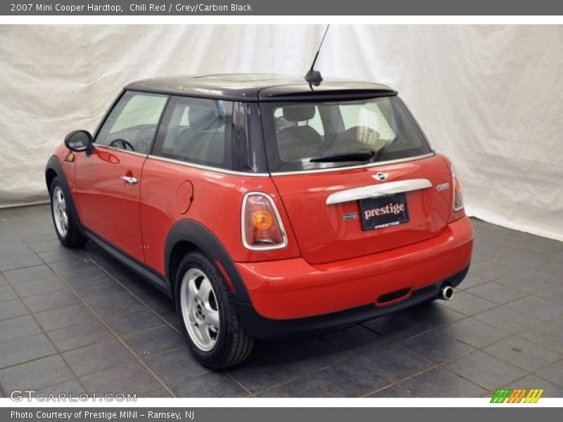 Chili Red / Grey/Carbon Black 2007 Mini Cooper Hardtop