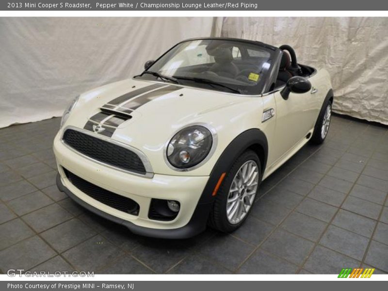 Pepper White / Championship Lounge Leather/Red Piping 2013 Mini Cooper S Roadster