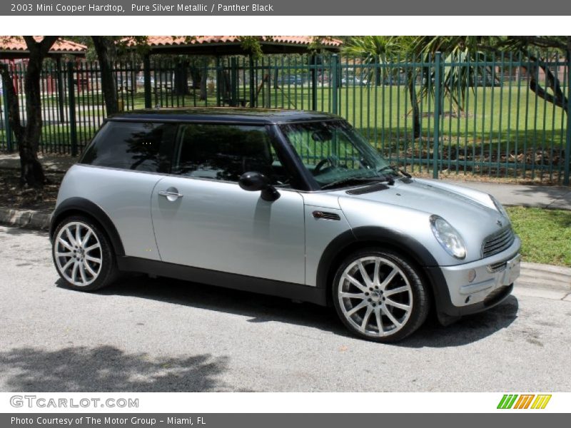 Pure Silver Metallic / Panther Black 2003 Mini Cooper Hardtop