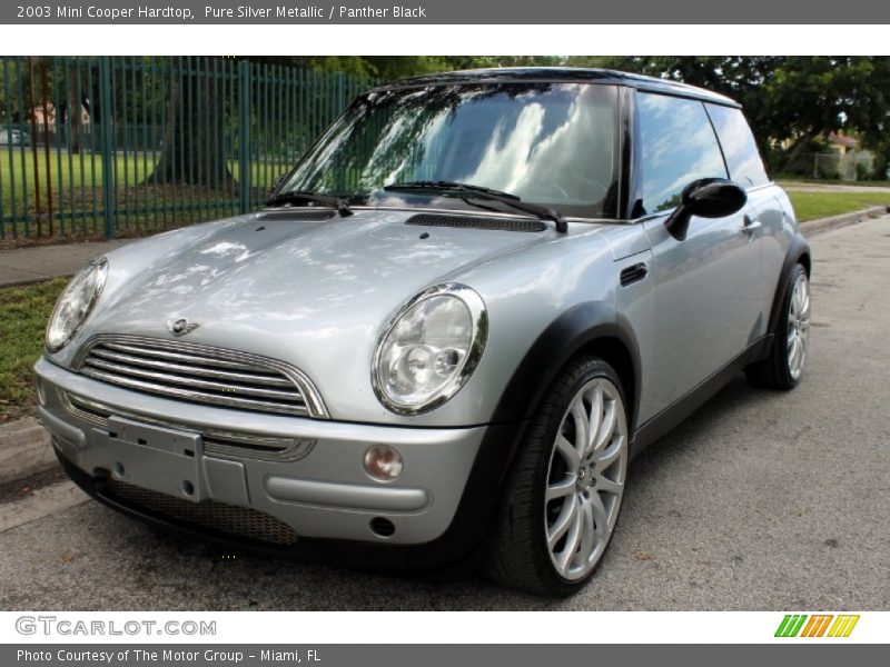 Pure Silver Metallic / Panther Black 2003 Mini Cooper Hardtop