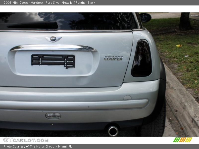 Pure Silver Metallic / Panther Black 2003 Mini Cooper Hardtop