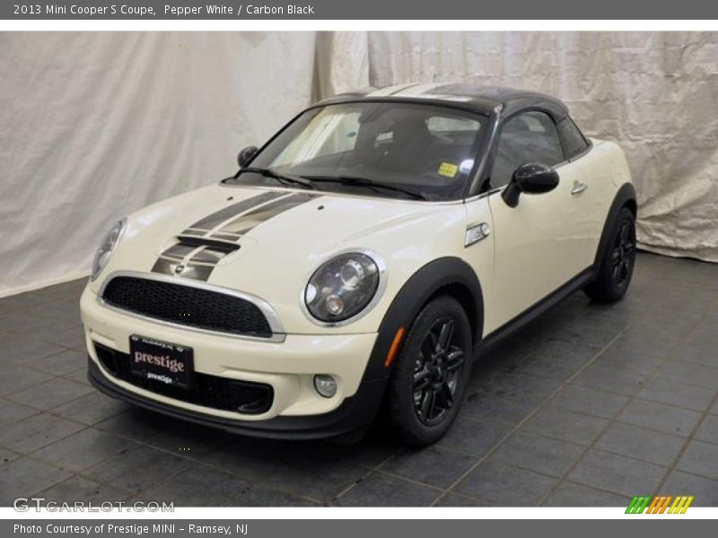 Pepper White / Carbon Black 2013 Mini Cooper S Coupe