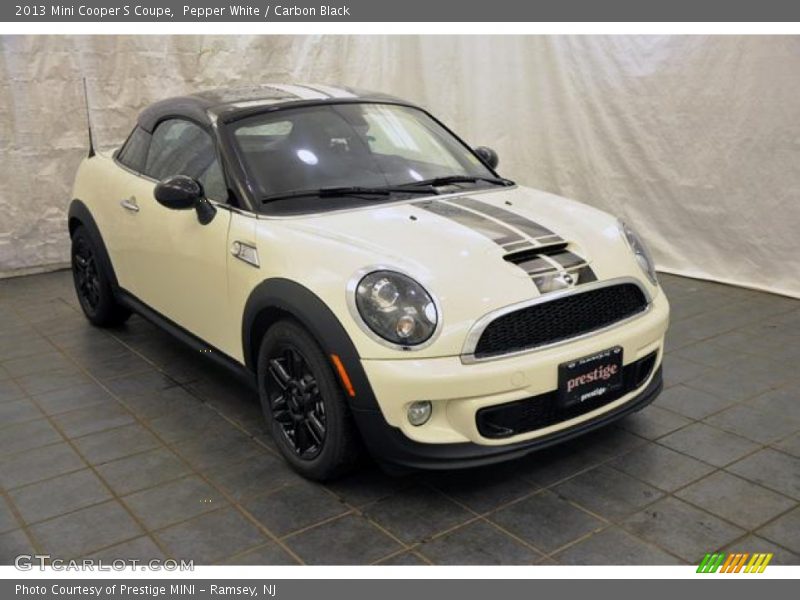 Pepper White / Carbon Black 2013 Mini Cooper S Coupe