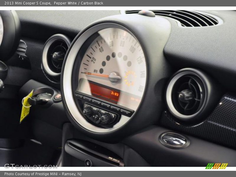 Pepper White / Carbon Black 2013 Mini Cooper S Coupe