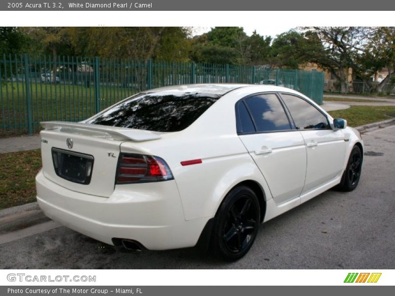 White Diamond Pearl / Camel 2005 Acura TL 3.2