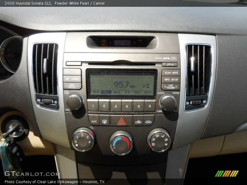 Powder White Pearl / Camel 2009 Hyundai Sonata GLS