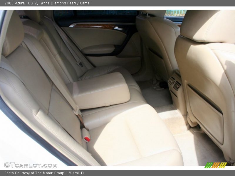White Diamond Pearl / Camel 2005 Acura TL 3.2