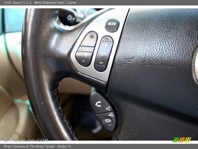White Diamond Pearl / Camel 2005 Acura TL 3.2