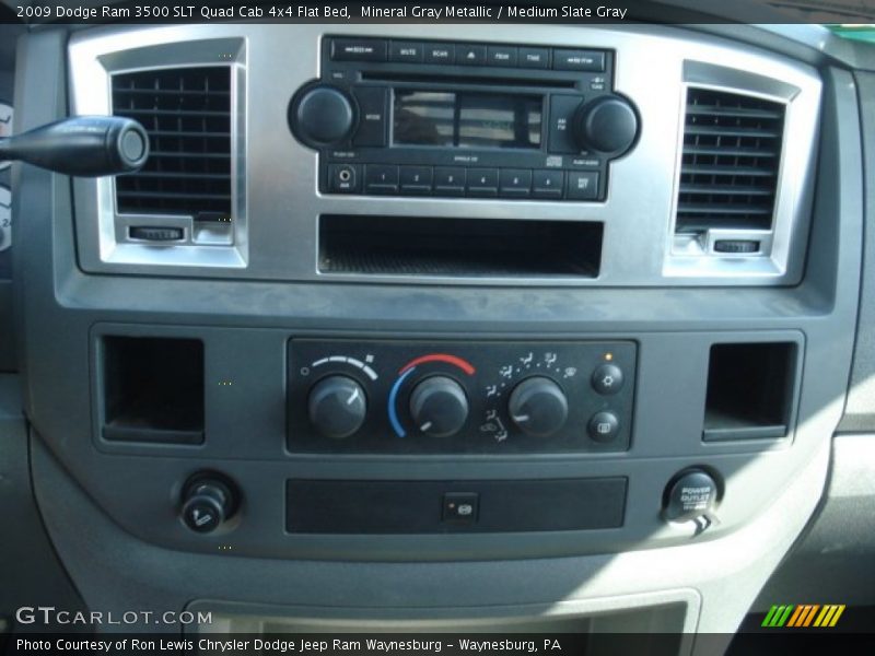Mineral Gray Metallic / Medium Slate Gray 2009 Dodge Ram 3500 SLT Quad Cab 4x4 Flat Bed