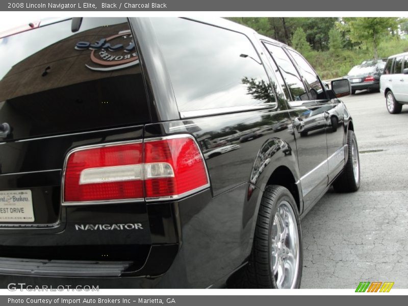 Black / Charcoal Black 2008 Lincoln Navigator L Elite