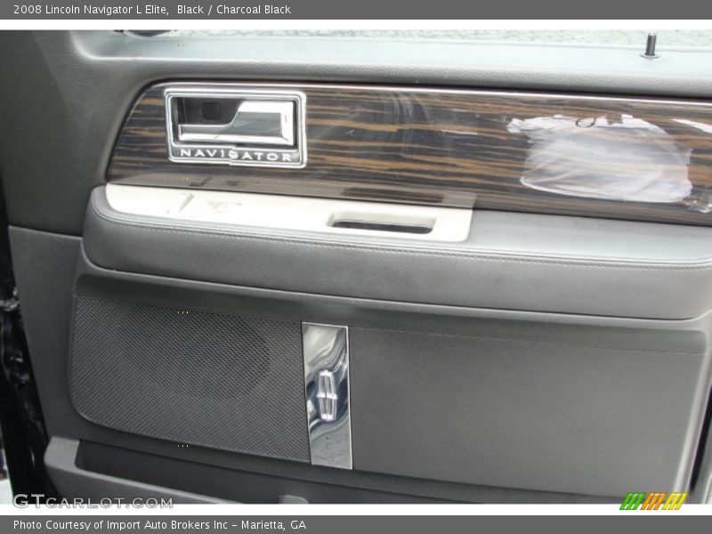 Black / Charcoal Black 2008 Lincoln Navigator L Elite