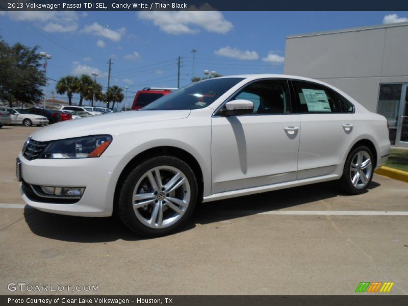 Candy White / Titan Black 2013 Volkswagen Passat TDI SEL