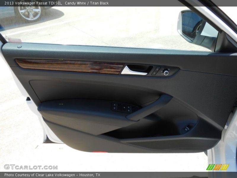 Candy White / Titan Black 2013 Volkswagen Passat TDI SEL