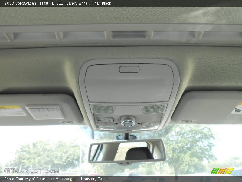 Candy White / Titan Black 2013 Volkswagen Passat TDI SEL