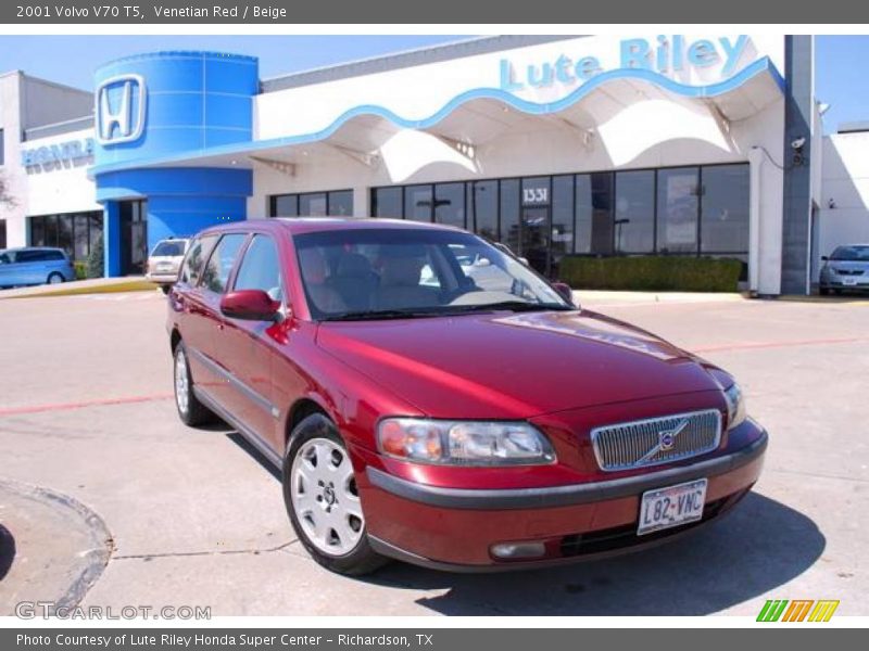 Venetian Red / Beige 2001 Volvo V70 T5