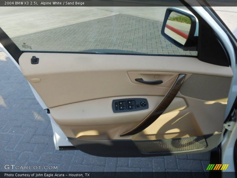 Alpine White / Sand Beige 2004 BMW X3 2.5i