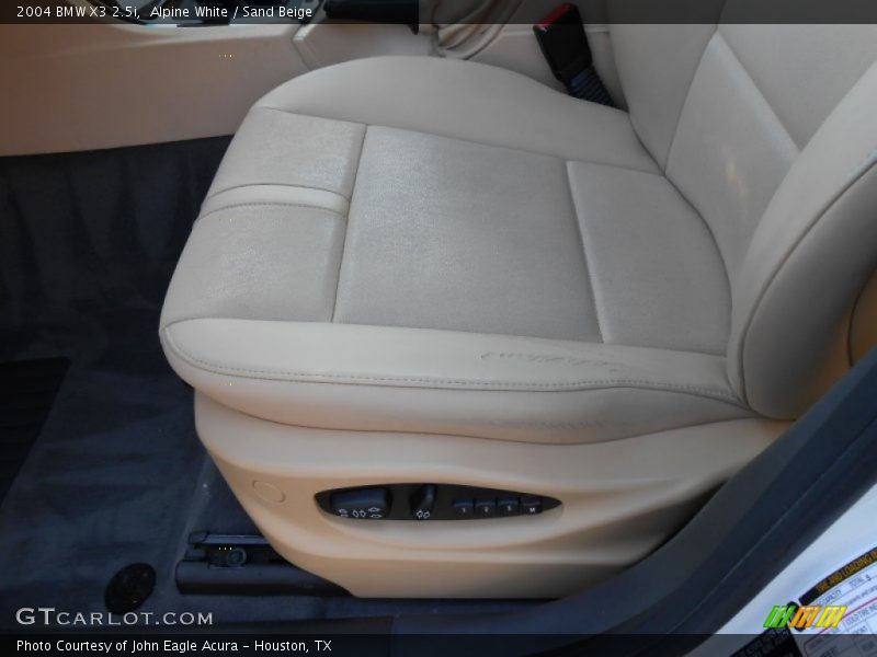 Alpine White / Sand Beige 2004 BMW X3 2.5i