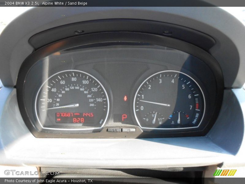 Alpine White / Sand Beige 2004 BMW X3 2.5i