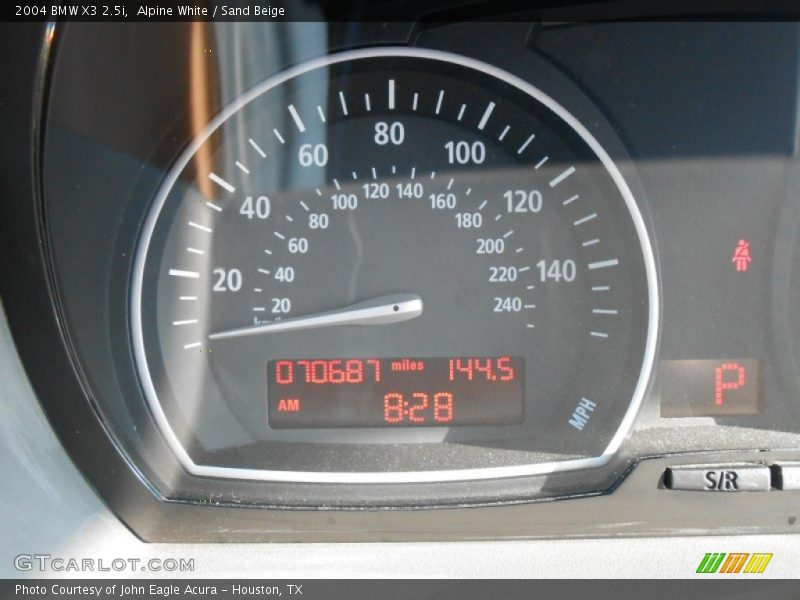 Alpine White / Sand Beige 2004 BMW X3 2.5i