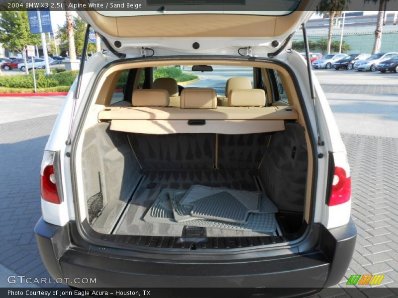 Alpine White / Sand Beige 2004 BMW X3 2.5i