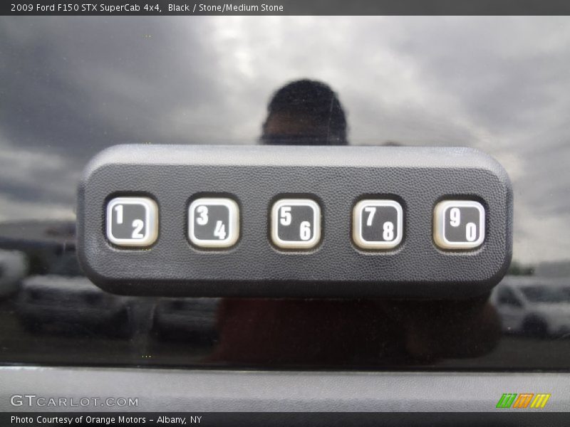 Black / Stone/Medium Stone 2009 Ford F150 STX SuperCab 4x4