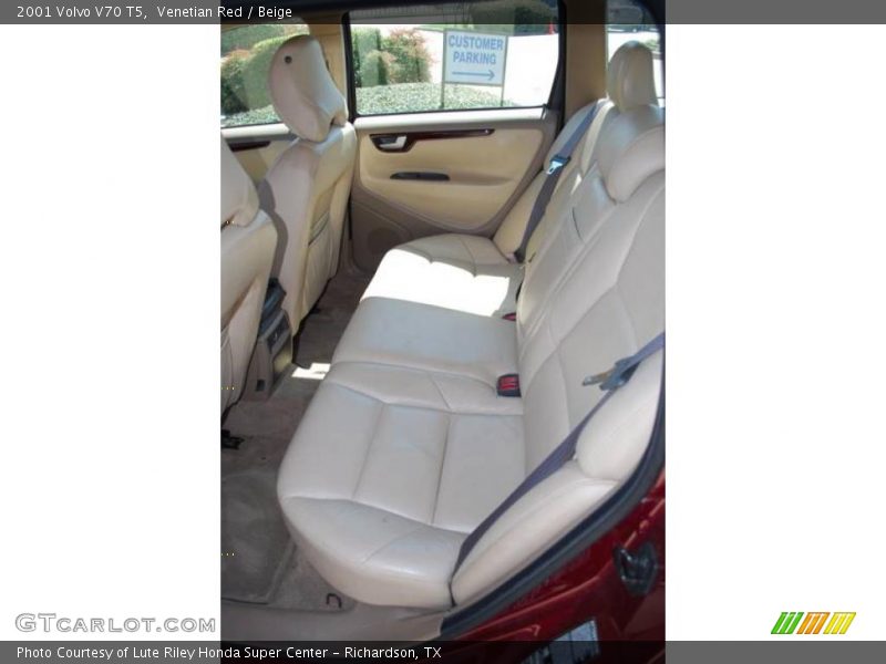 Venetian Red / Beige 2001 Volvo V70 T5
