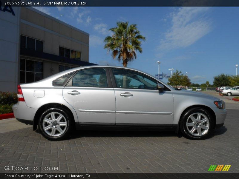 Silver Metallic / Off Black 2006 Volvo S40 2.4i