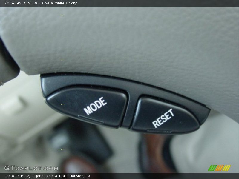 Crystal White / Ivory 2004 Lexus ES 330