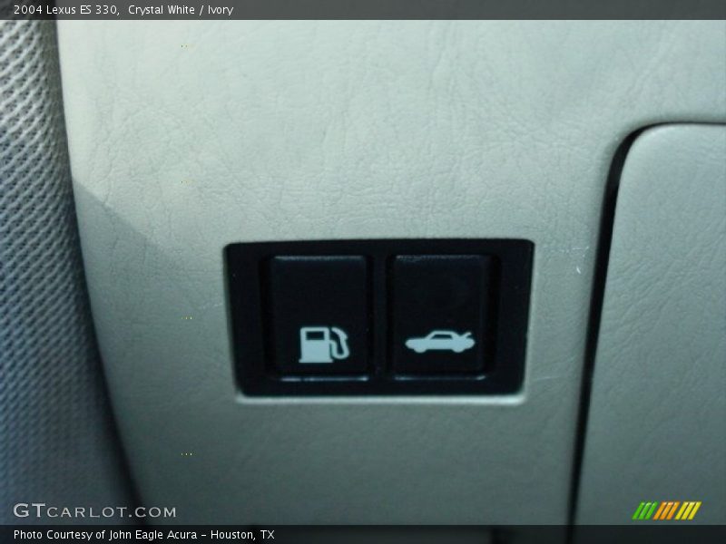 Crystal White / Ivory 2004 Lexus ES 330