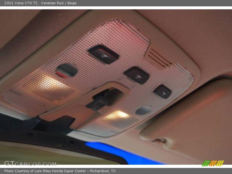Venetian Red / Beige 2001 Volvo V70 T5