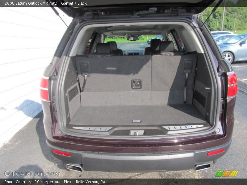 Garnet / Black 2008 Saturn Outlook XR AWD