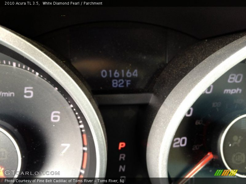 White Diamond Pearl / Parchment 2010 Acura TL 3.5