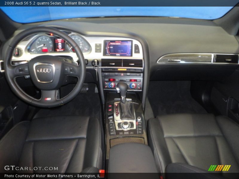 Dashboard of 2008 S6 5.2 quattro Sedan