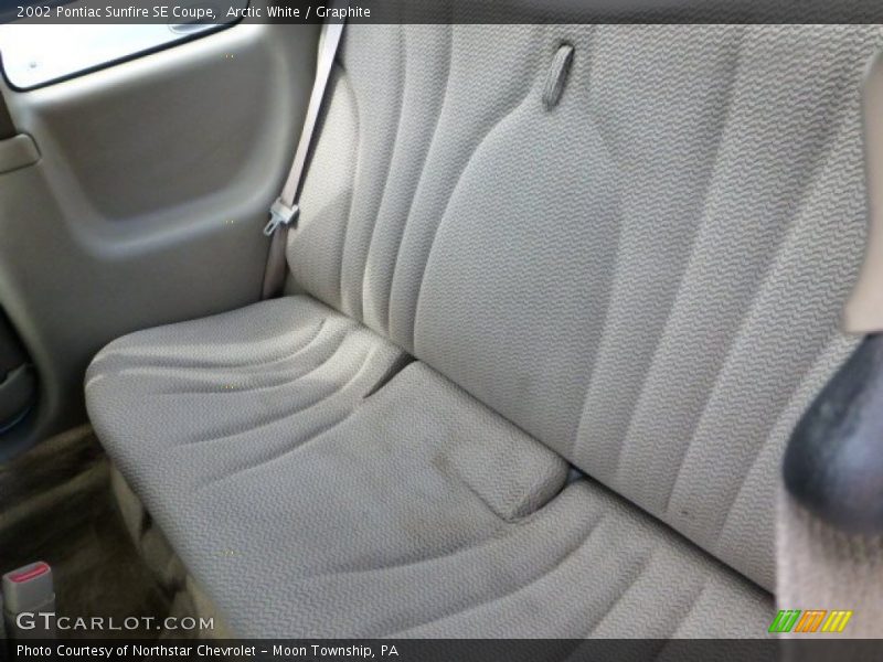 Arctic White / Graphite 2002 Pontiac Sunfire SE Coupe