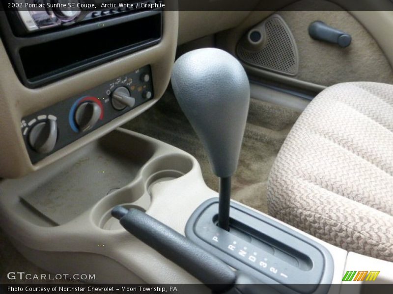 Arctic White / Graphite 2002 Pontiac Sunfire SE Coupe