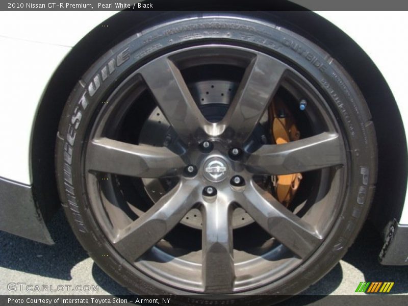 Pearl White / Black 2010 Nissan GT-R Premium