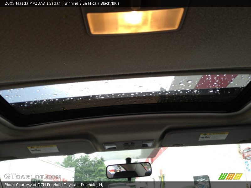 Winning Blue Mica / Black/Blue 2005 Mazda MAZDA3 s Sedan