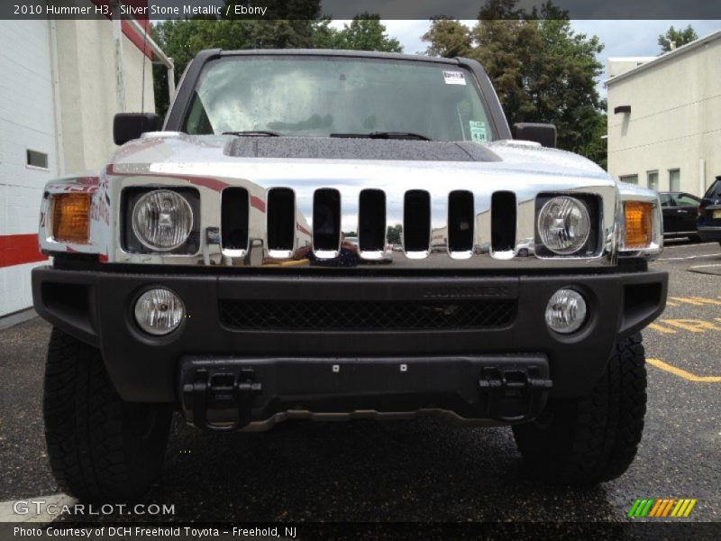 Silver Stone Metallic / Ebony 2010 Hummer H3