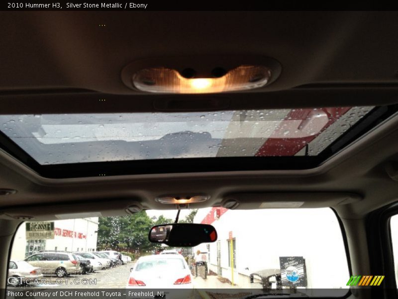 Silver Stone Metallic / Ebony 2010 Hummer H3
