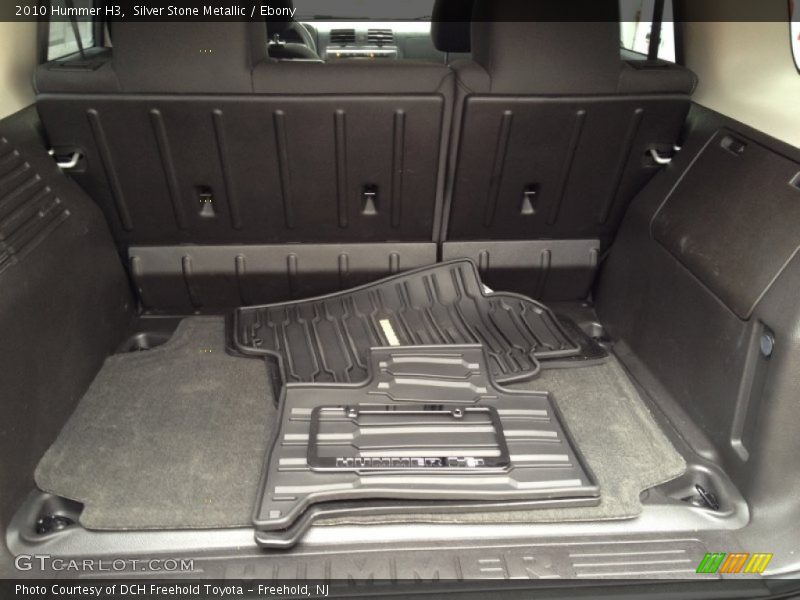 2010 H3  Trunk