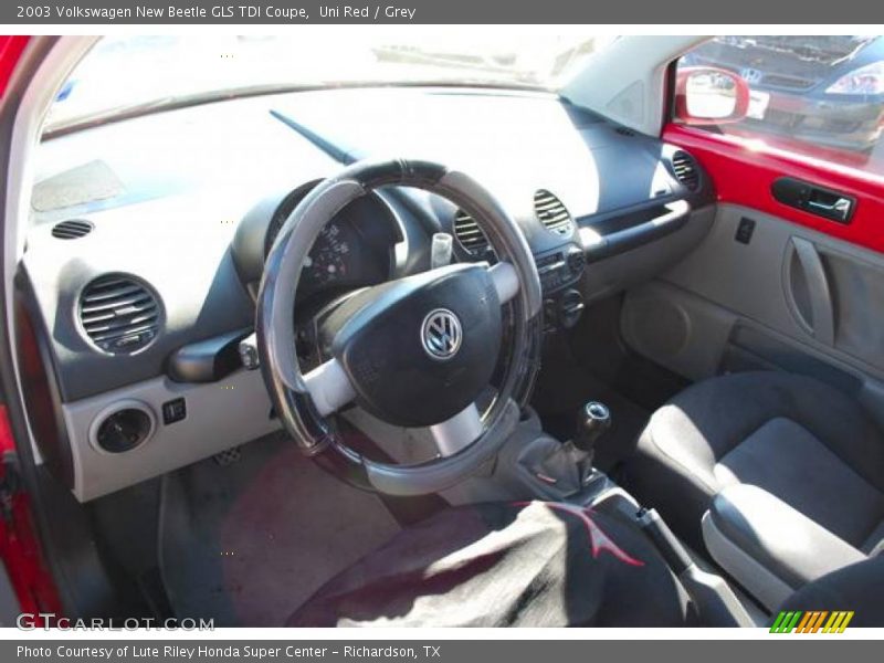 Uni Red / Grey 2003 Volkswagen New Beetle GLS TDI Coupe