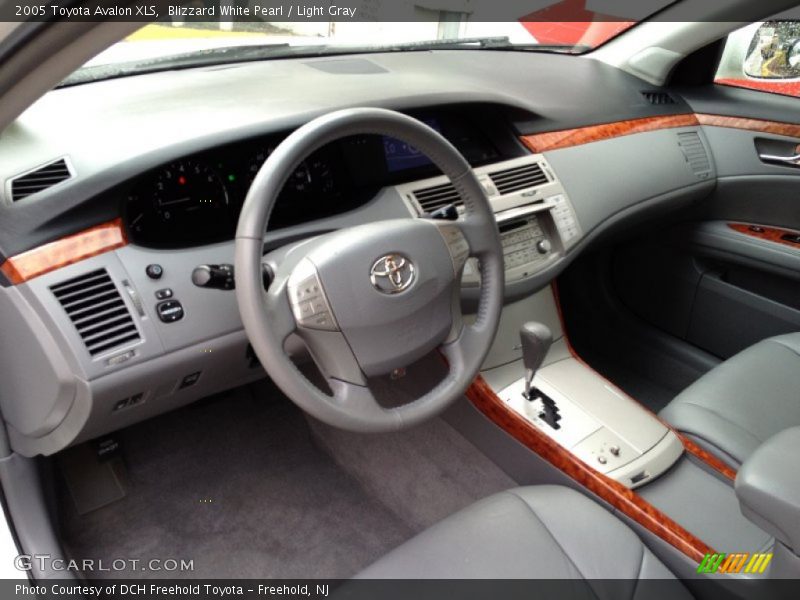 Blizzard White Pearl / Light Gray 2005 Toyota Avalon XLS