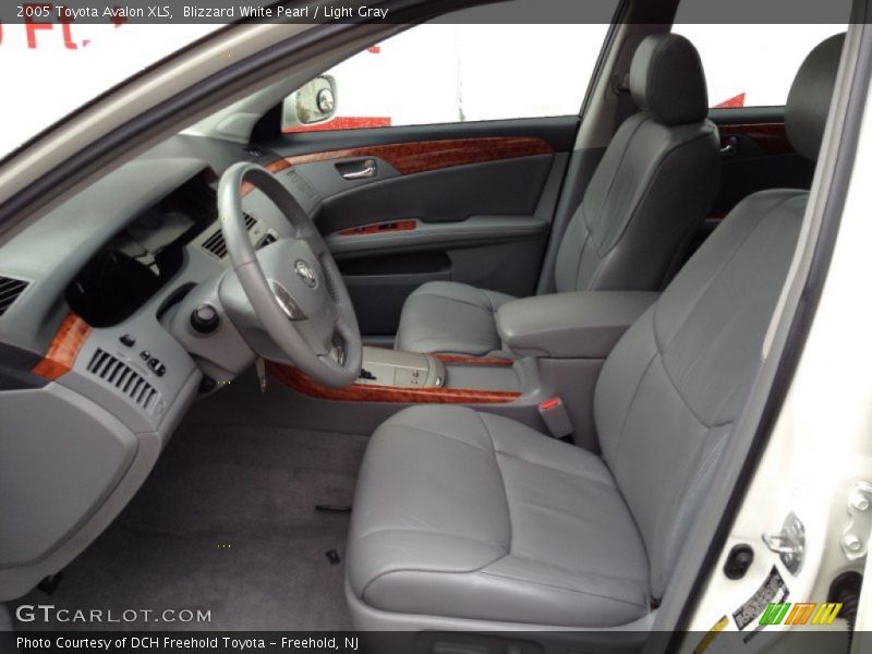 Blizzard White Pearl / Light Gray 2005 Toyota Avalon XLS