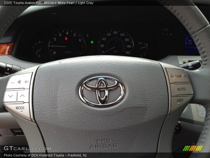 Blizzard White Pearl / Light Gray 2005 Toyota Avalon XLS